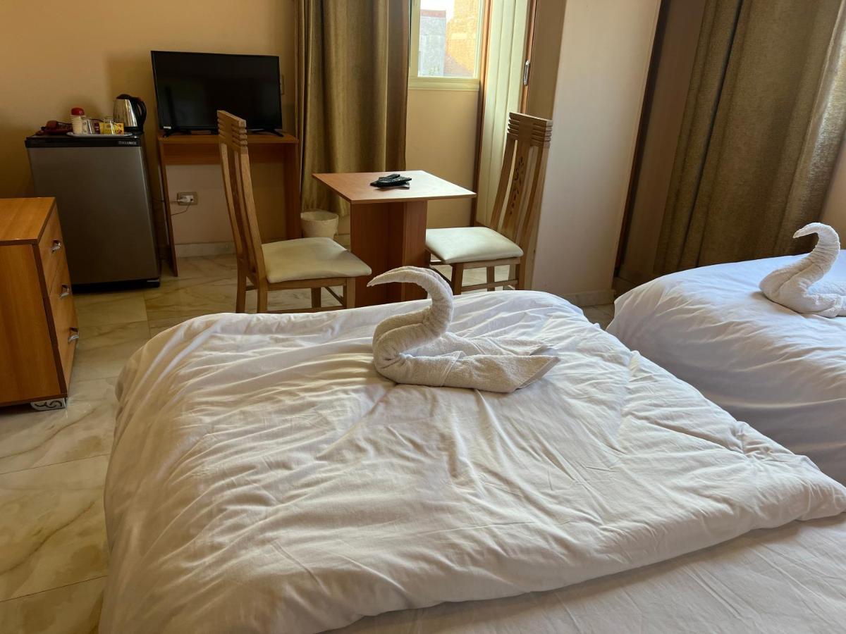 Grand Pyramids View Hotel Каир Экстерьер фото